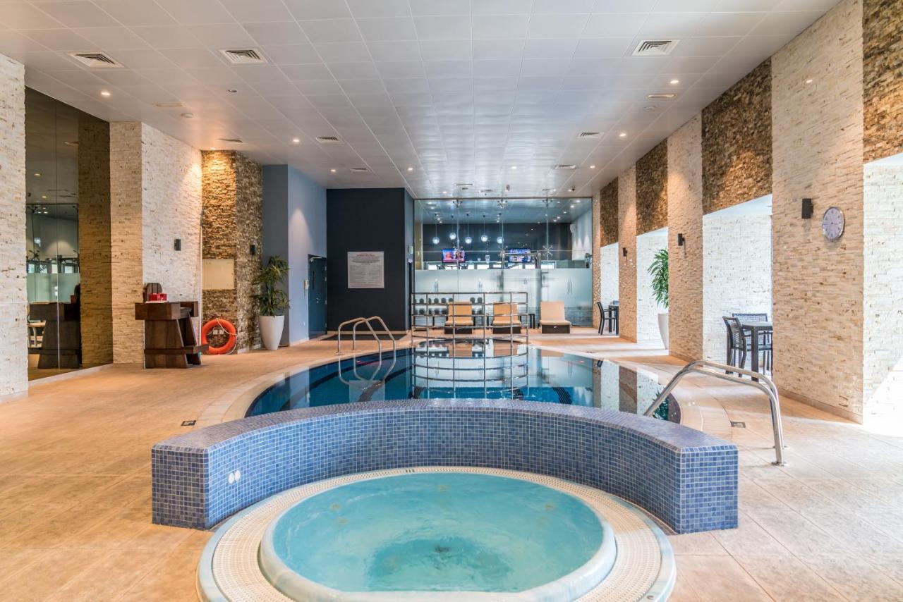 Yanjoon Holiday Homes - Princess Tower Apartments Ντουμπάι Εξωτερικό φωτογραφία